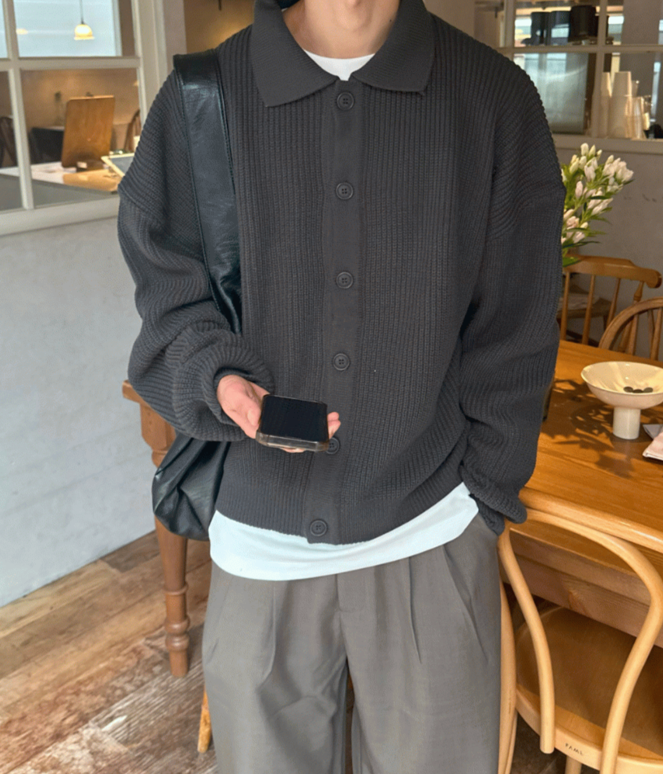 El cárdigan de punto con cuello Seveso