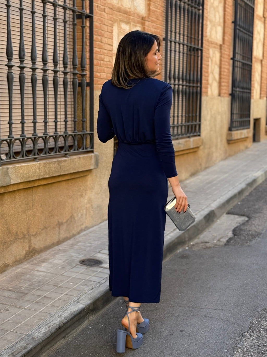 Vestido midi azul marino |  camila